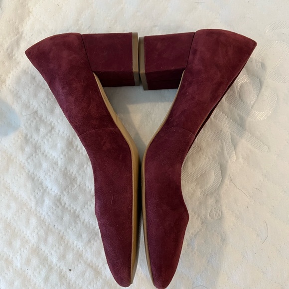 J Crew Factory women’s low heels, suede burgundy - Picture 4 of 4
